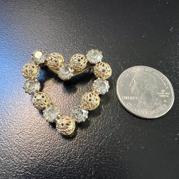Vintage Heart Brooch Gold Tone Filigree Beads Clear Rhinestones Romantic Jewelry - Picture 3 of 7